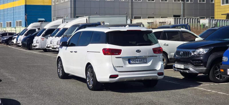 Kia Carnival