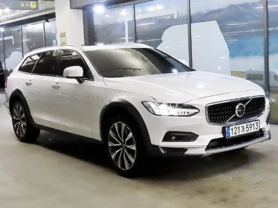 Volvo V90