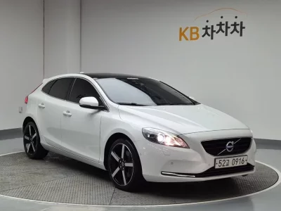 Volvo V40