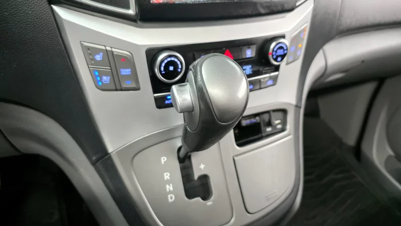 Hyundai Grand Starex