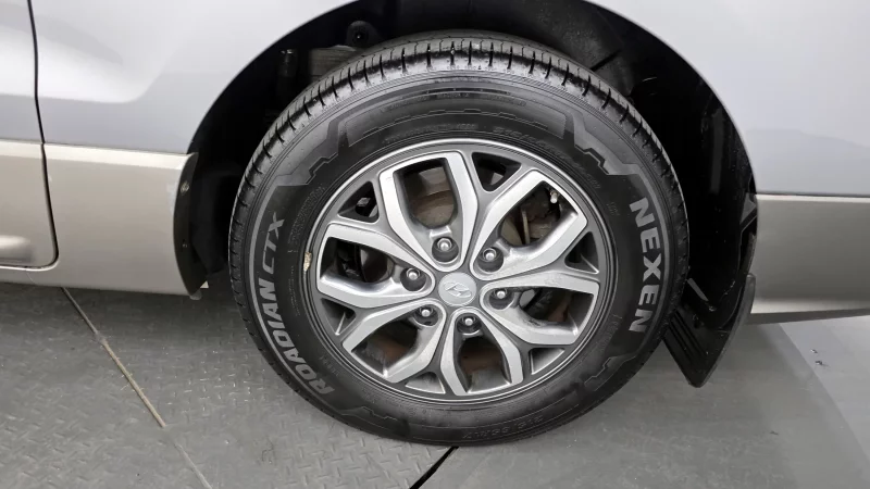 Hyundai Grand Starex