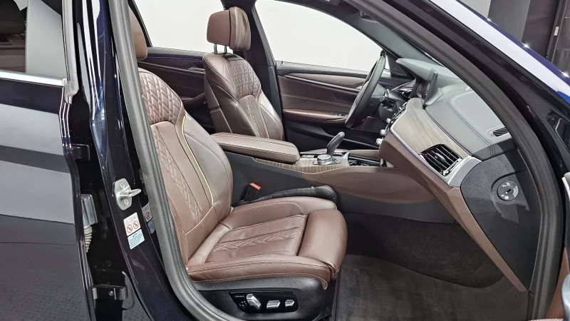 BMW 5-Series