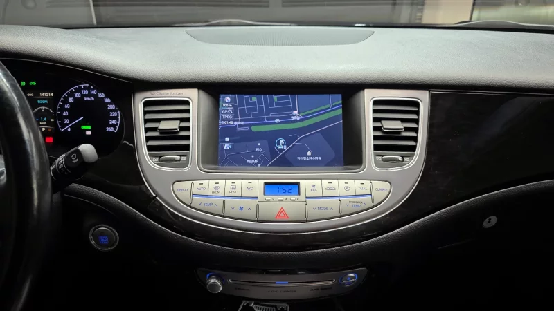 Hyundai Genesis
