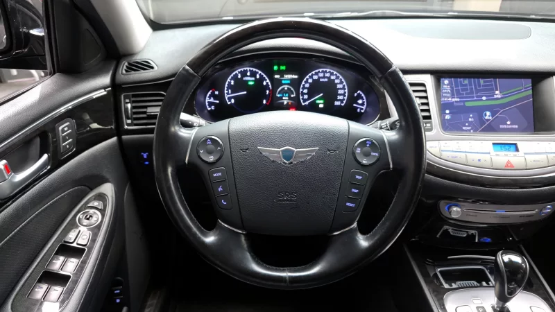 Hyundai Genesis