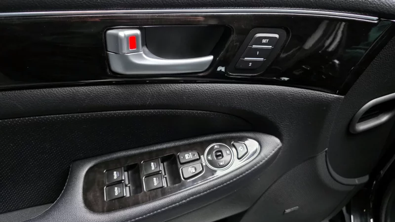 Hyundai Genesis