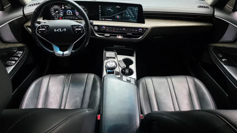 Kia K8