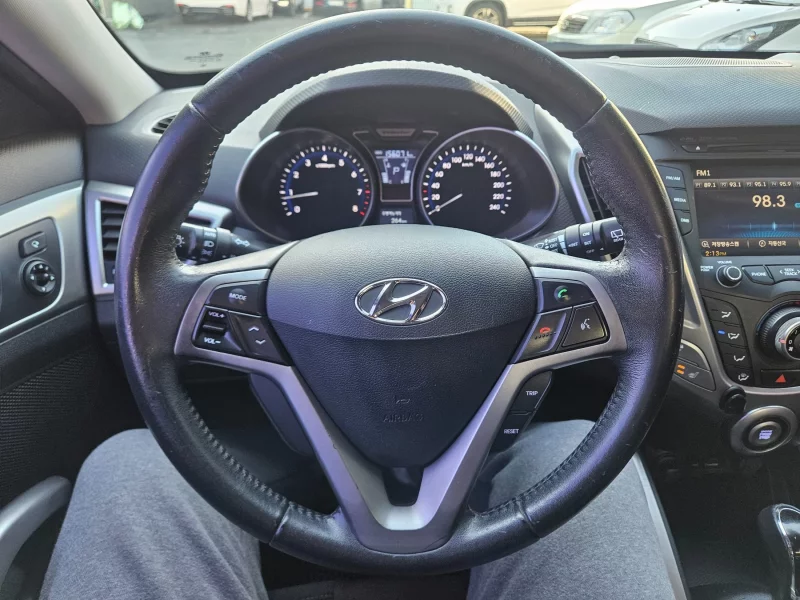 Hyundai Veloster