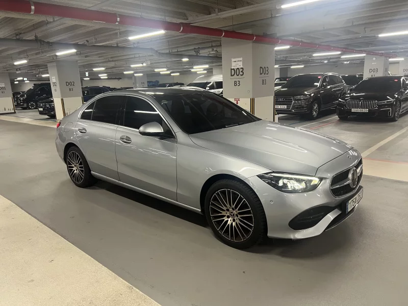 Mercedes-Benz C-Class