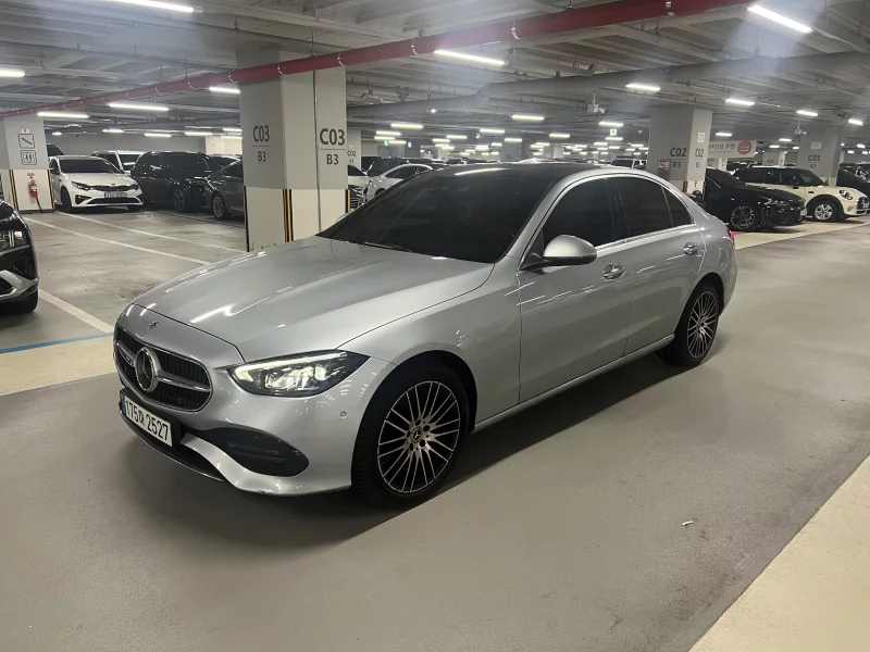 Mercedes-Benz C-Class
