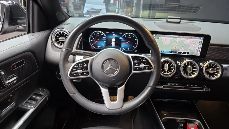 Mercedes-Benz GLB-Class