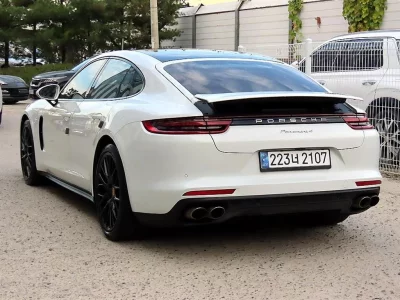 Porsche PANAMERA