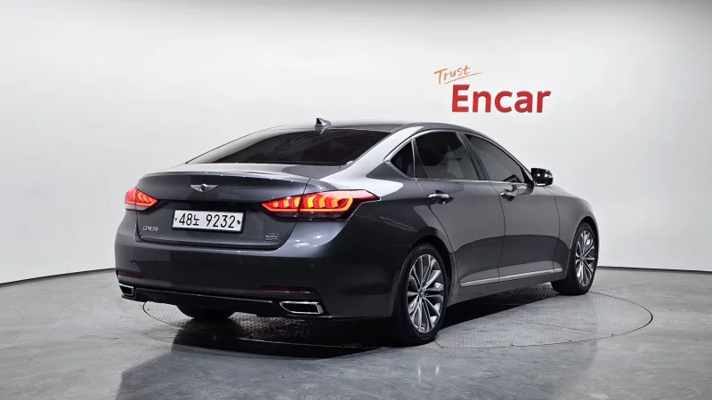 Hyundai Genesis