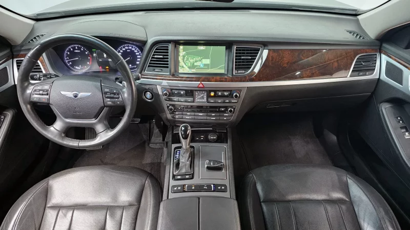 Hyundai Genesis