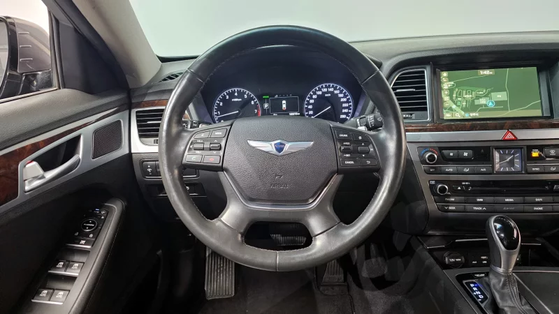 Hyundai Genesis