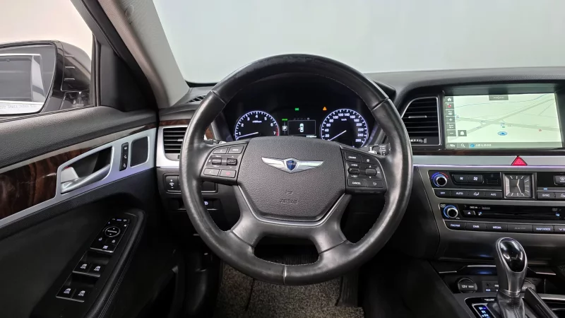 Hyundai Genesis