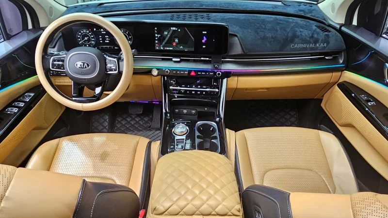Kia Carnival