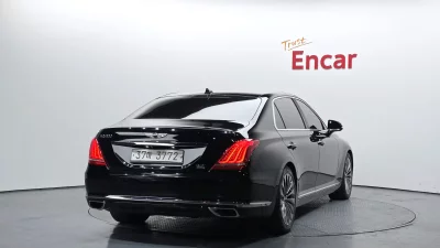 Genesis EQ900