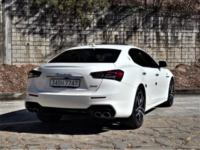 Maserati GHIBLI