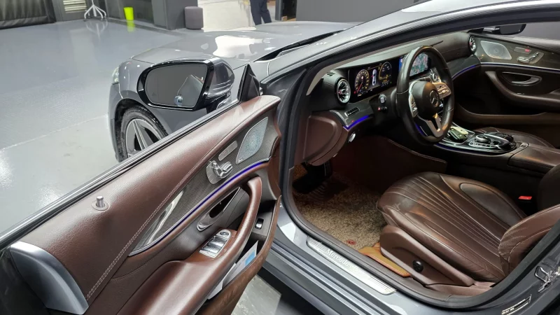 Mercedes-Benz CLS-Class