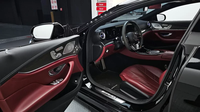 Mercedes-Benz CLS-Class