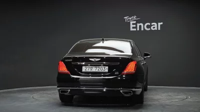 Genesis EQ900