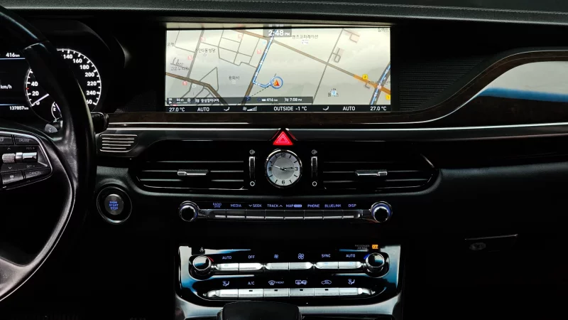Genesis EQ900