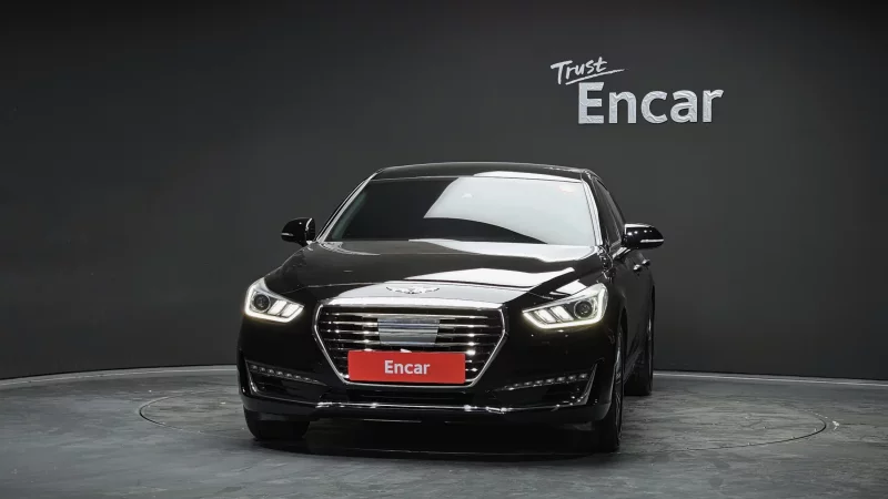 Genesis EQ900