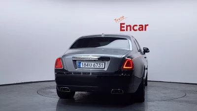 Rolls-Royce GHOST