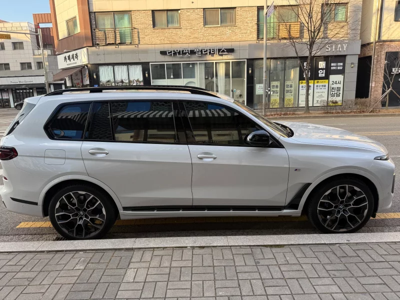 BMW X7