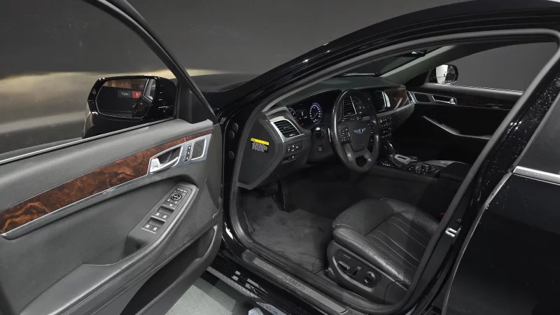 Hyundai Genesis