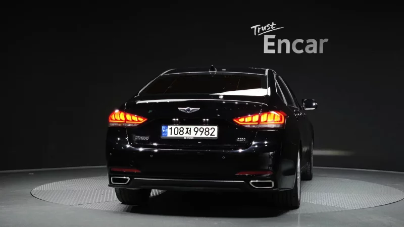 Hyundai Genesis