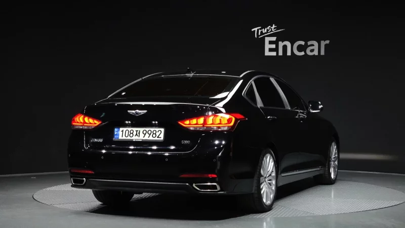 Hyundai Genesis