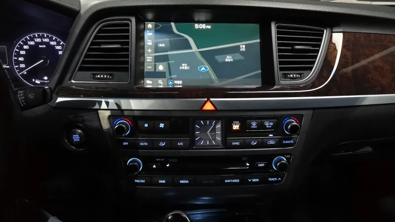 Hyundai Genesis