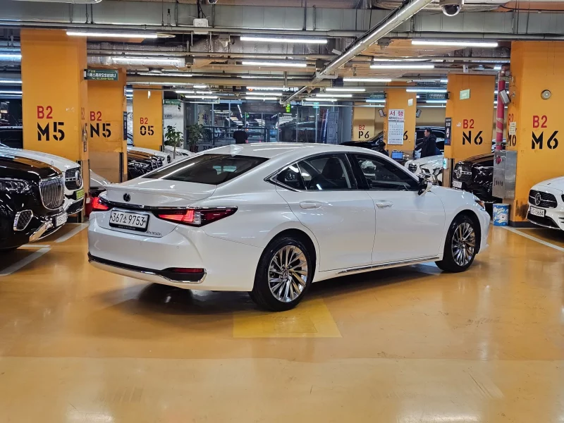 Lexus ES300h