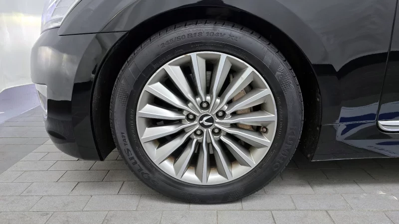 Hyundai Equus