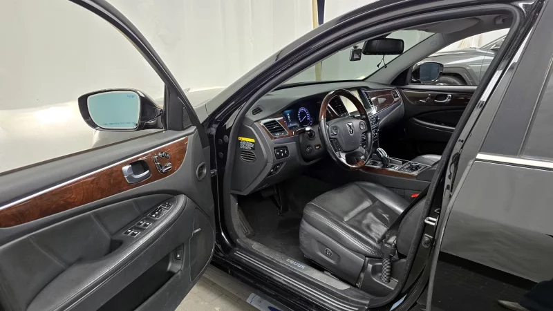 Hyundai Equus