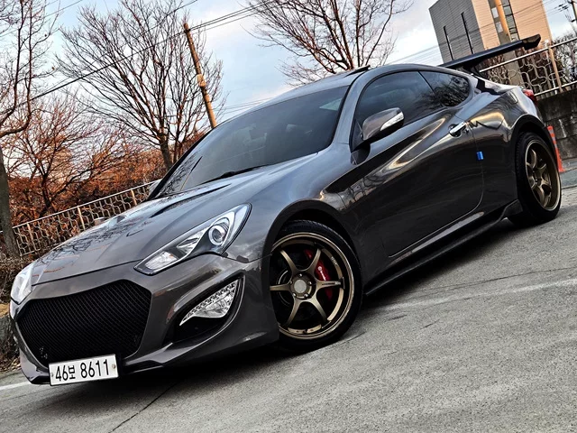 Hyundai Genesis