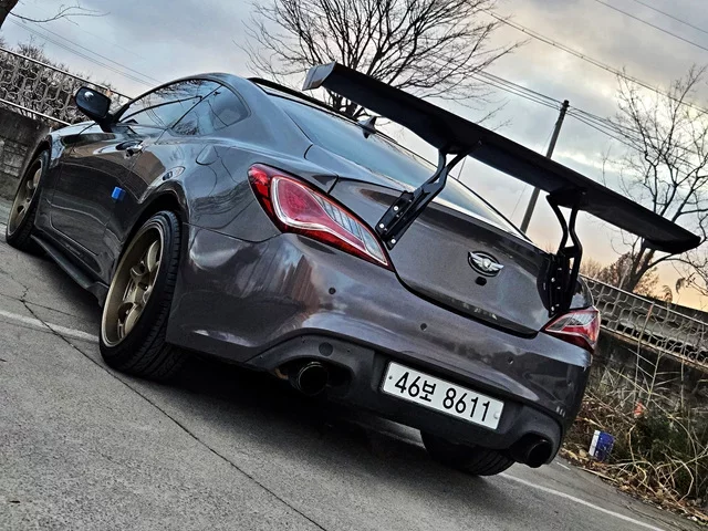 Hyundai Genesis