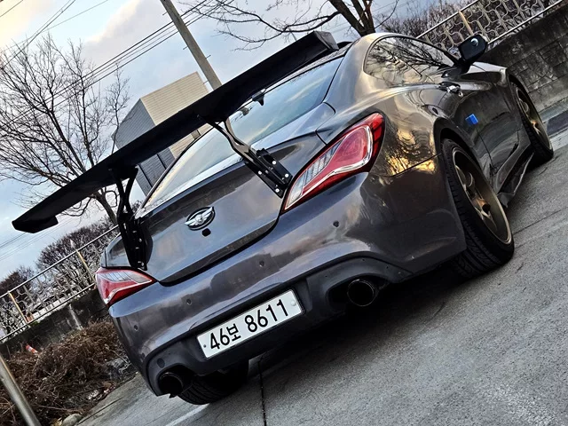 Hyundai Genesis