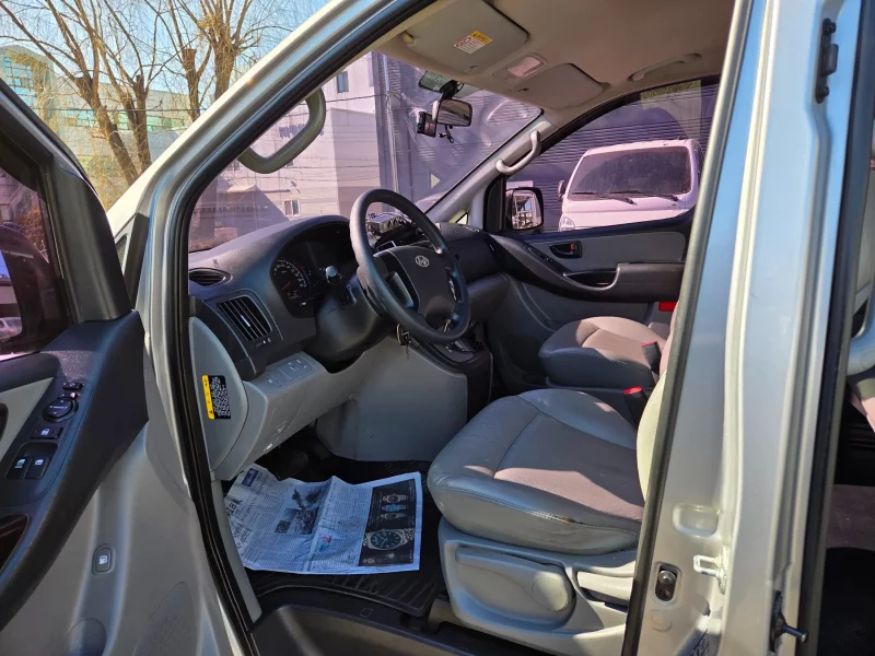 Hyundai Grand Starex