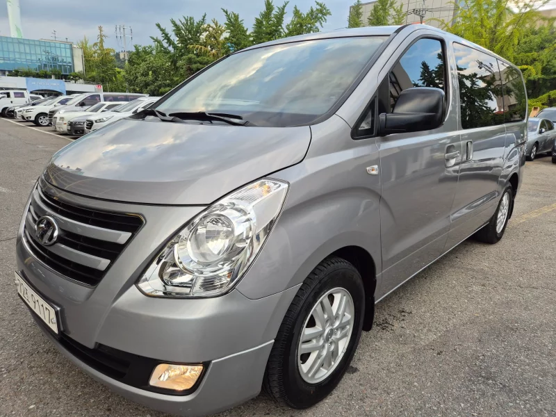 Hyundai Grand Starex