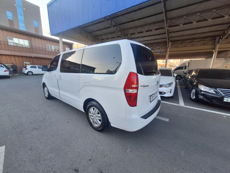 Hyundai Grand Starex