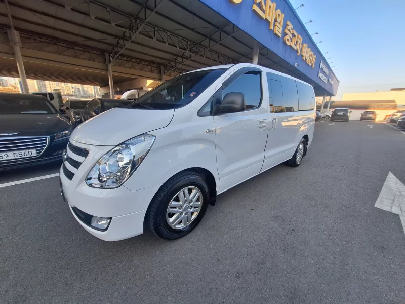 Hyundai Grand Starex