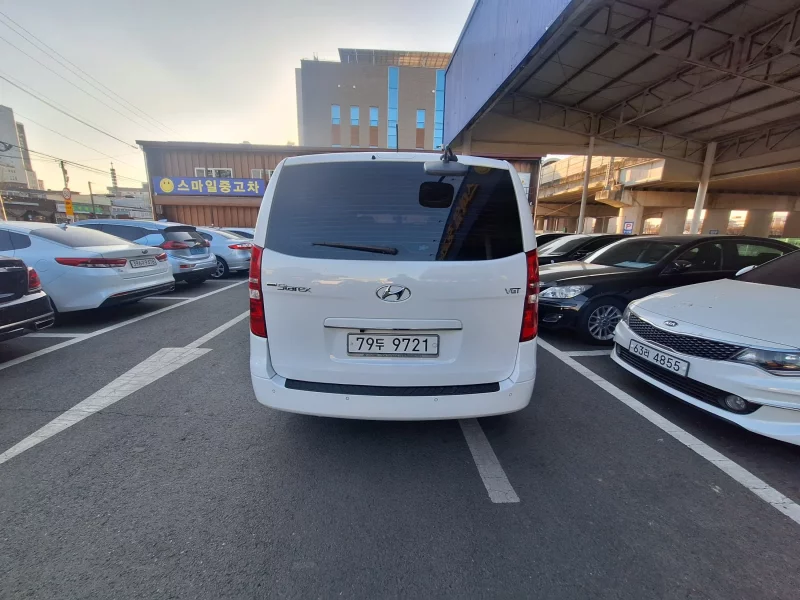 Hyundai Grand Starex