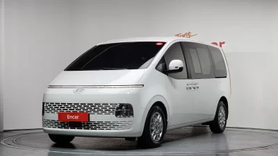Hyundai Staria