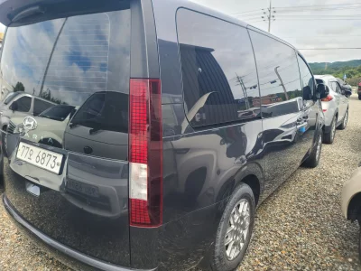 Hyundai Staria