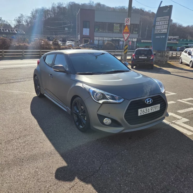 Hyundai Veloster