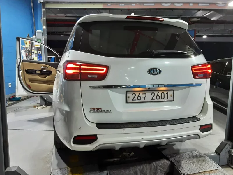 Kia Carnival
