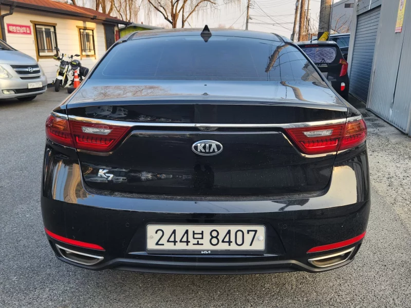 Kia K7