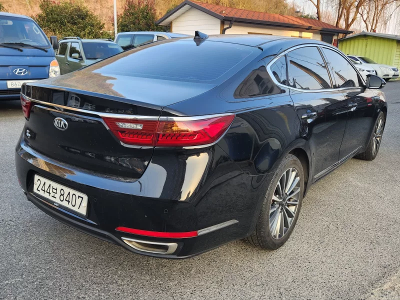 Kia K7